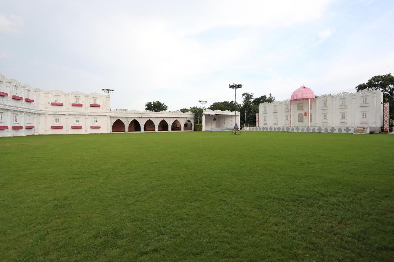 Oyo 18965 Parampara Garden Dharmpura 외부 사진